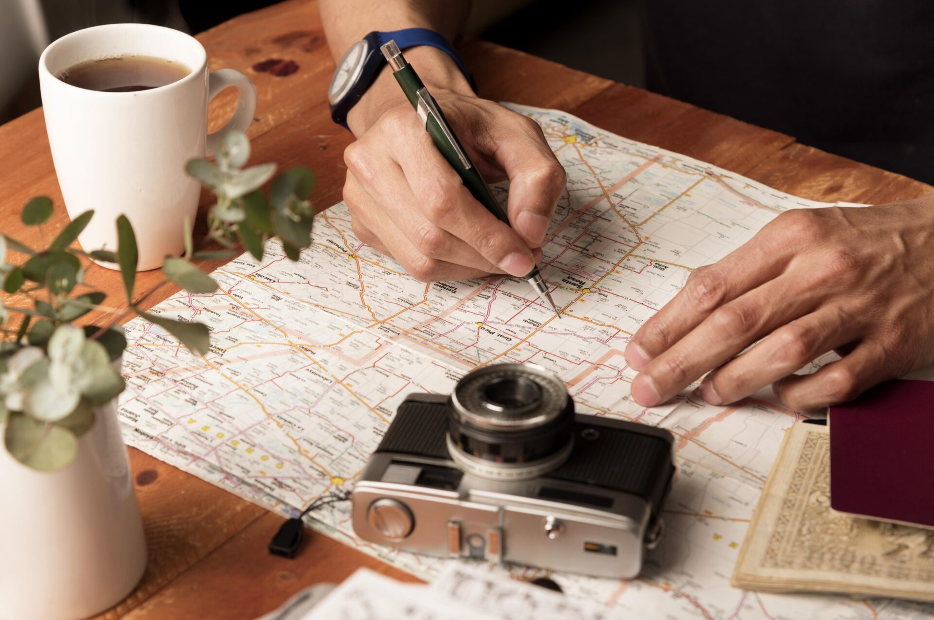 close-up-hands-writing-map